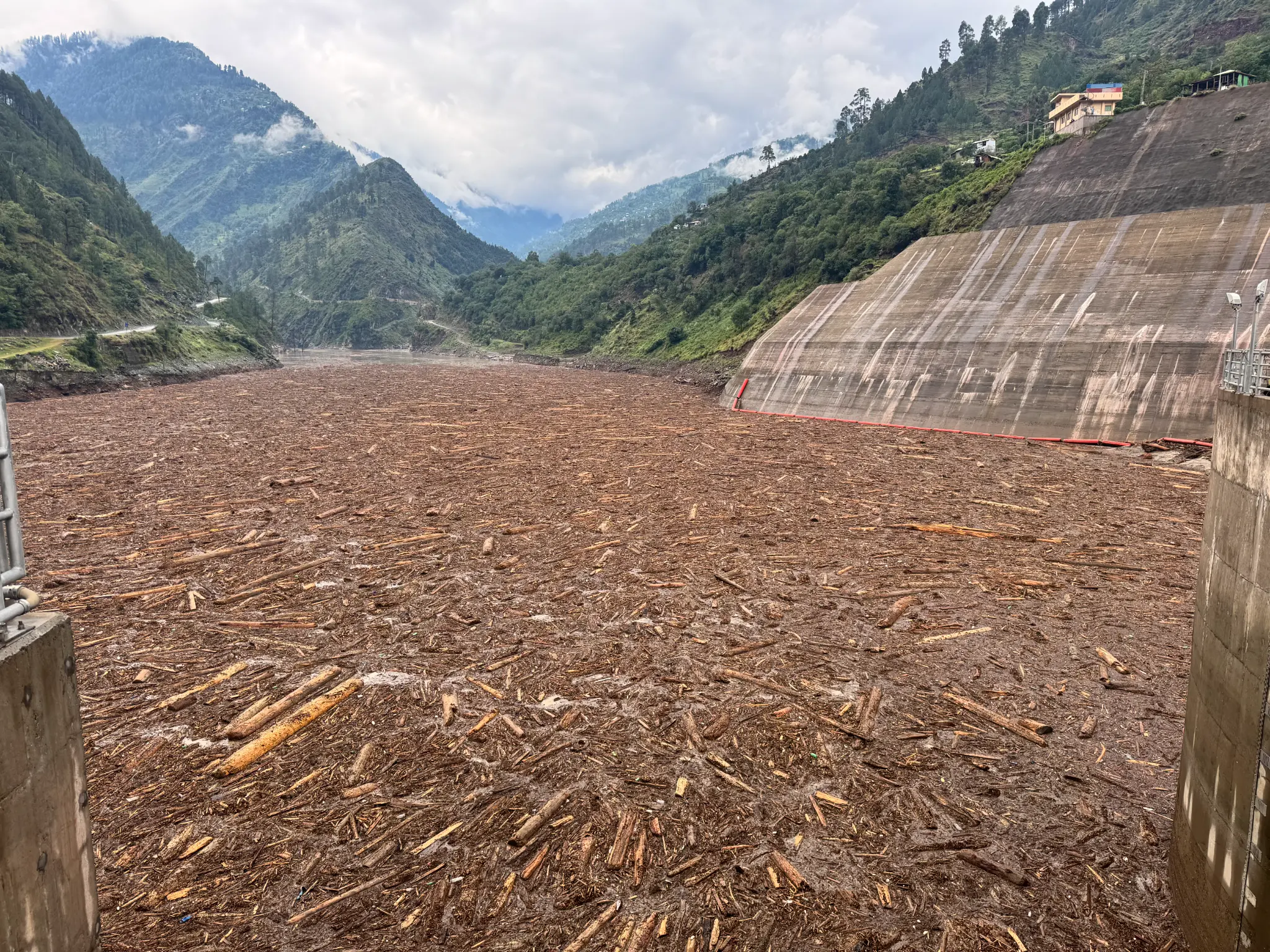 Dam reservoir field site
