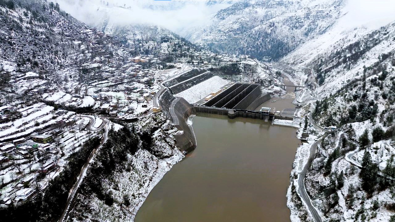 Snowy Mountain Dam: A Powerful Winter Landscape in the Heart of the Mountains